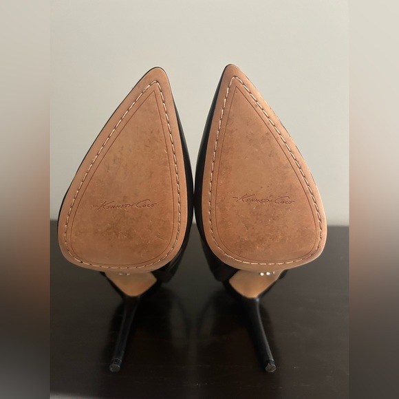 Kenneth Cole black unique heels Size 9 - Picture 5 of 10
